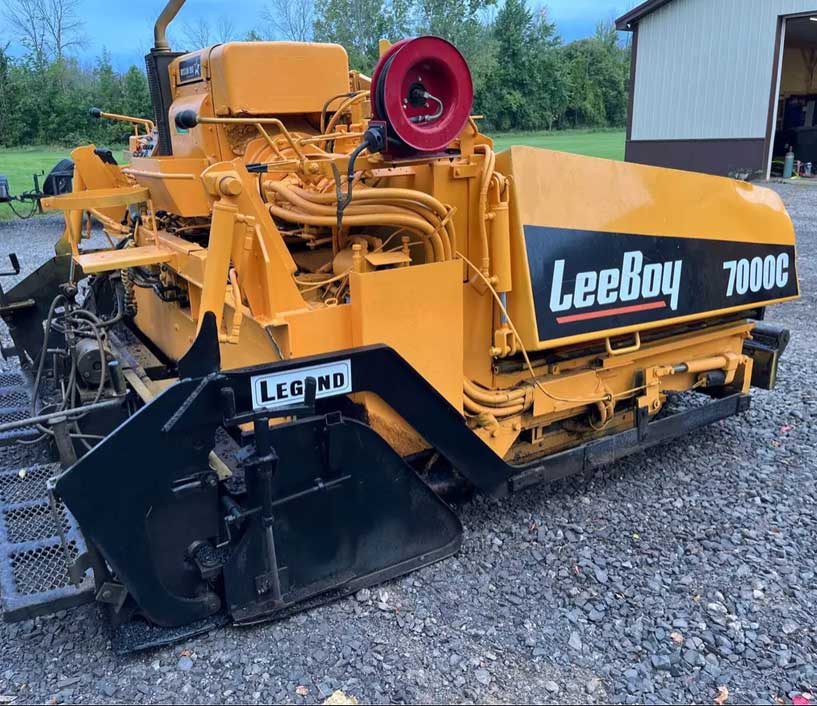 LeeBoy 7000C Asphalt Machine